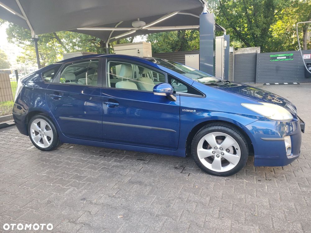 Toyota Prius 1.8 HSD Sol - 2