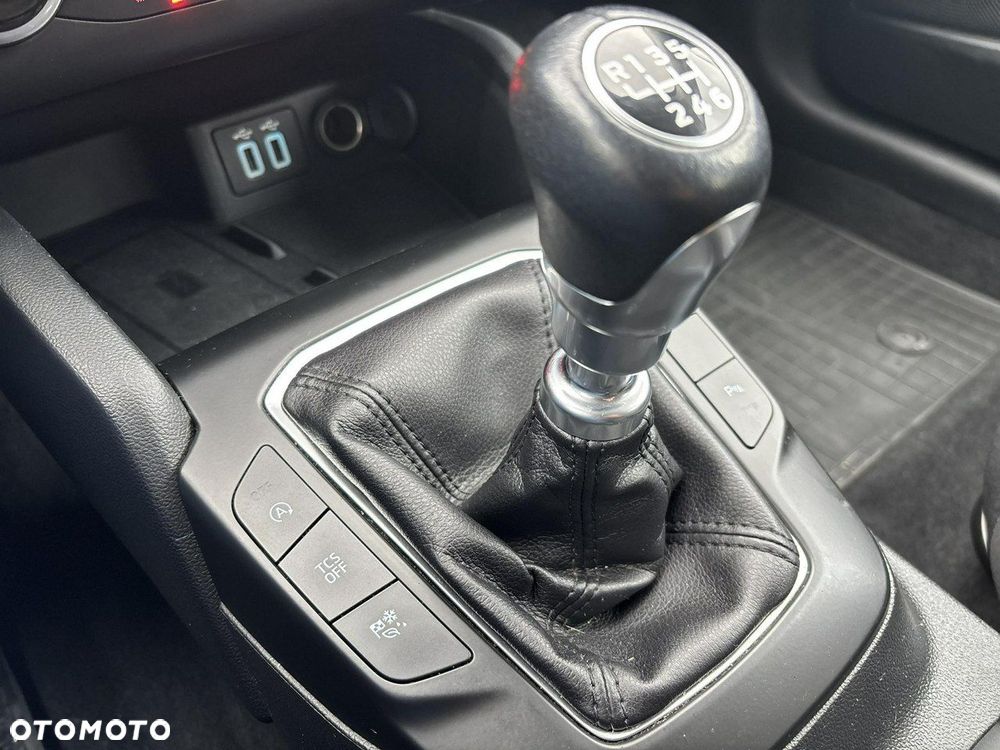 Ford Focus 1.5 EcoBlue SCR Connected - 23