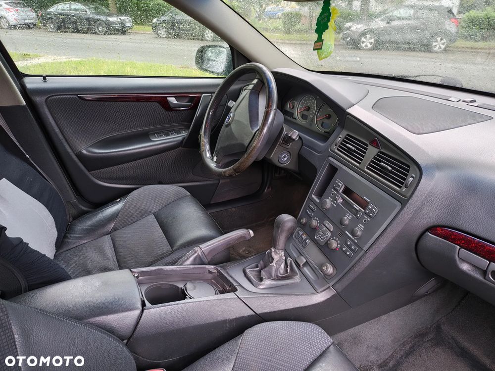 Volvo S60 2.4 Comfort - 9