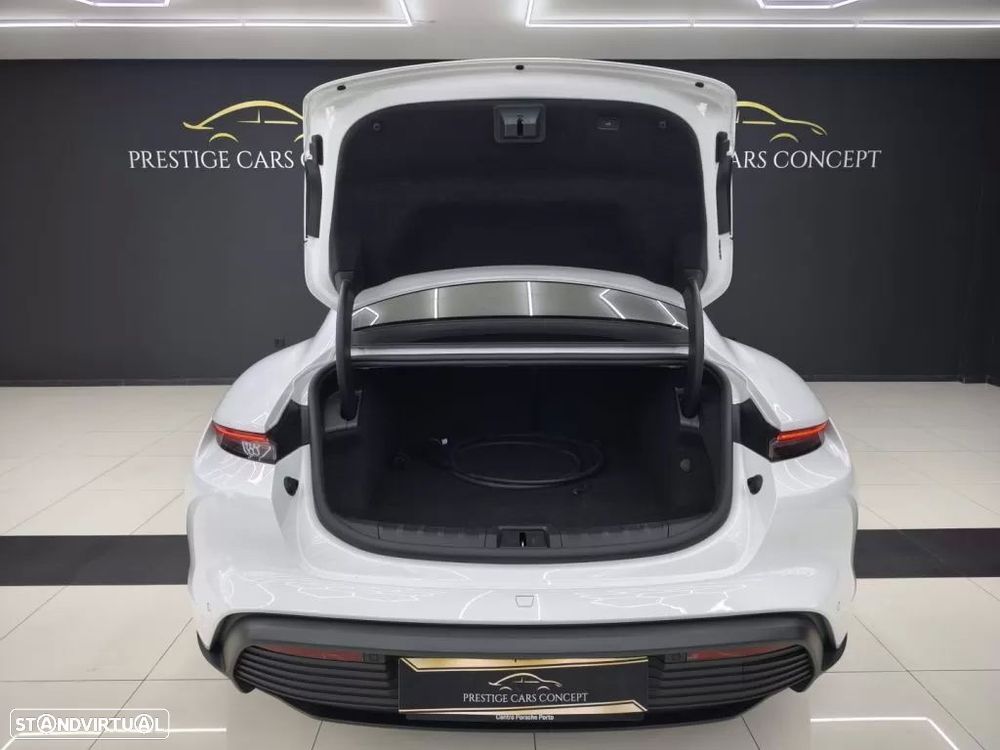 Porsche Taycan Bateria Performance Plus - 14