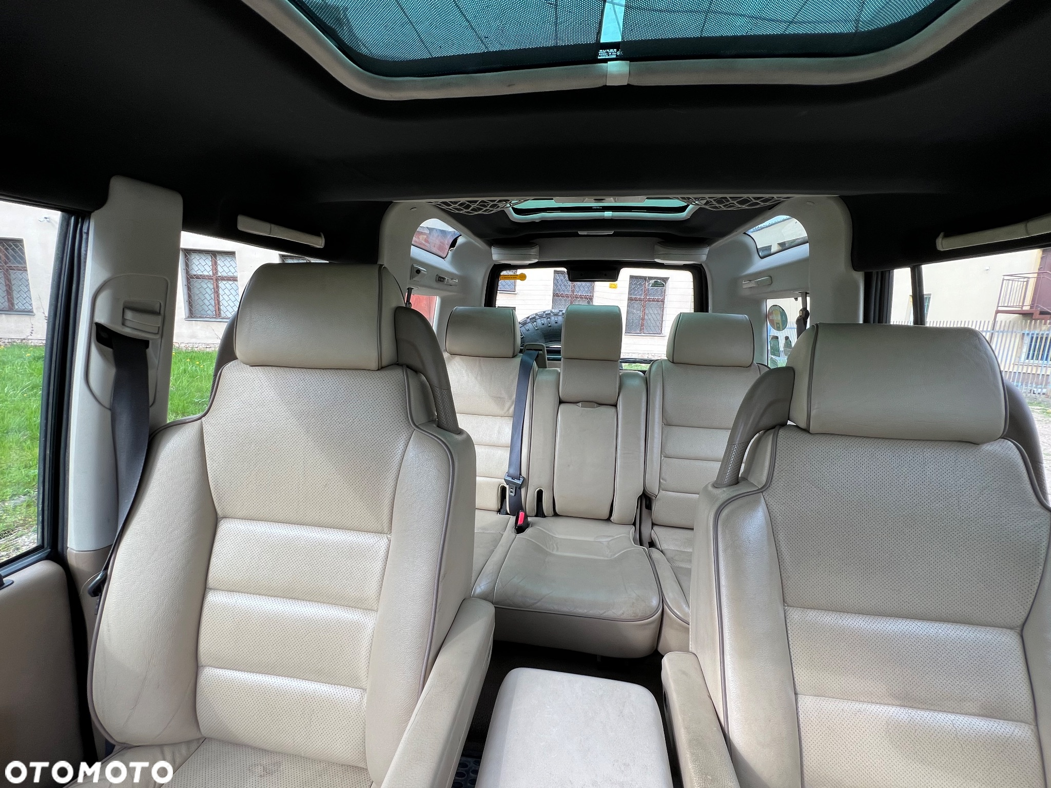 Land Rover Discovery - 16