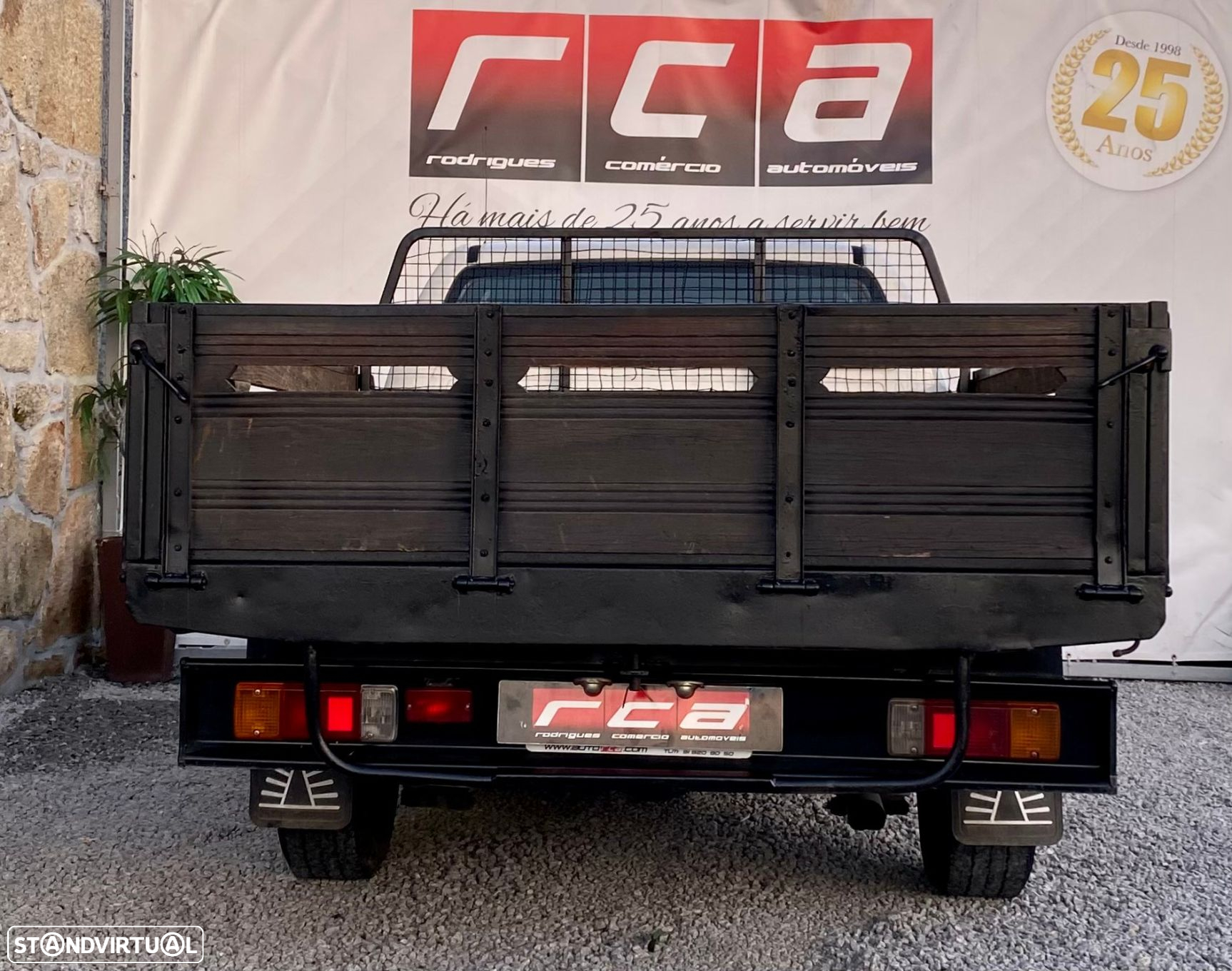 Toyota Hilux 2.5 D-4D 2WD CE PM+AC - 33