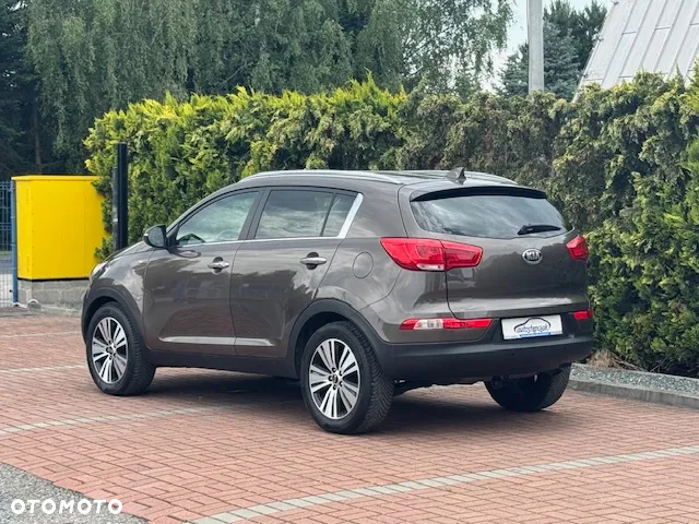 Kia Sportage 2.0 CRDI XL AWD - 10