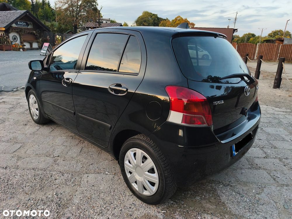 Toyota Yaris - 3