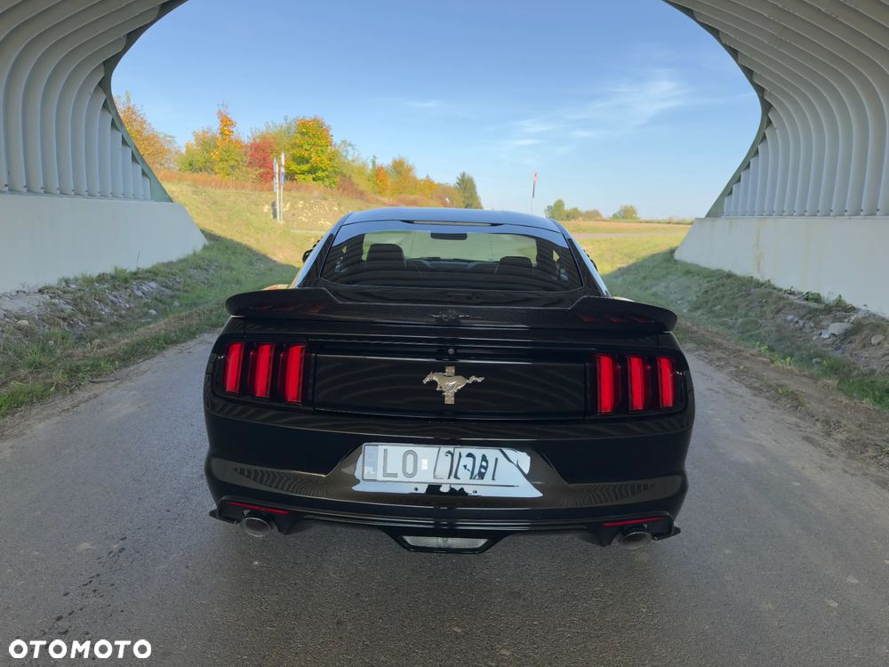 Ford Mustang 3.7 V6 Premium - 33