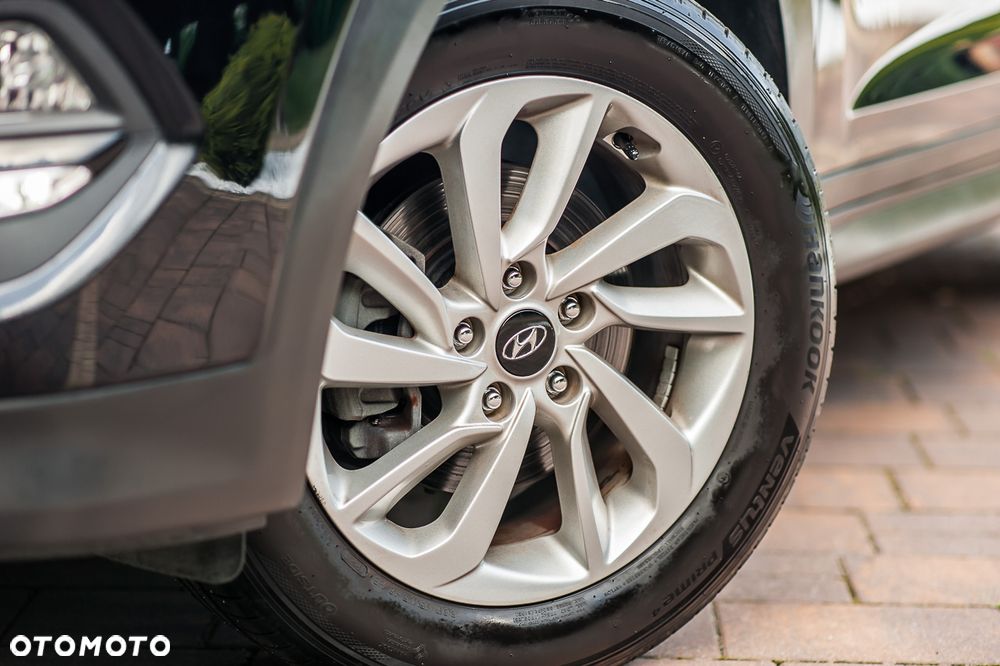 Hyundai Tucson 1.6 GDI BlueDrive GO 2WD - 11