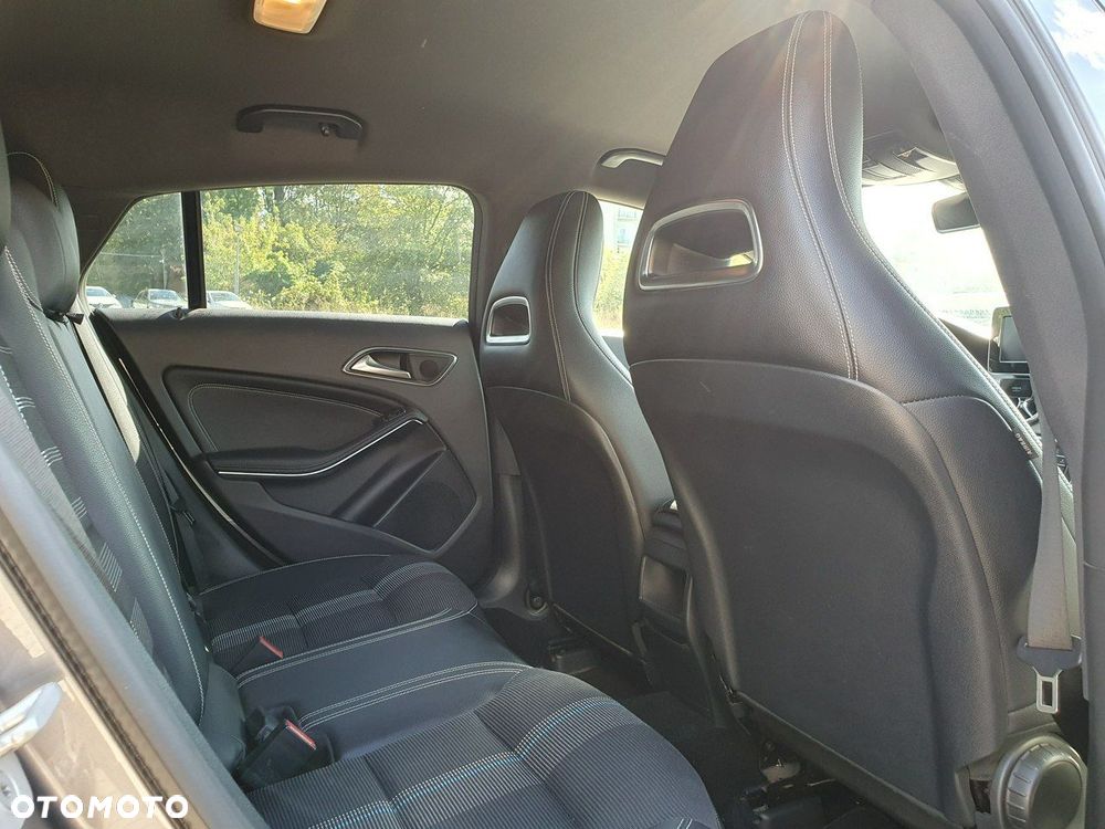 Mercedes-Benz CLA - 15