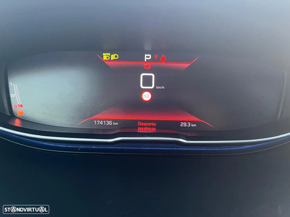 Peugeot 3008 1.5 BlueHDi Allure EAT8 - 29