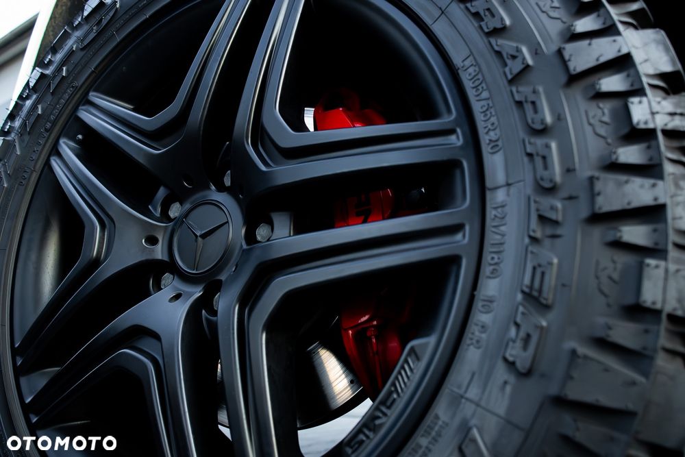 Mercedes-Benz Klasa G 63 AMG AMG SPEEDSHIFT 7G-TRONIC - 19