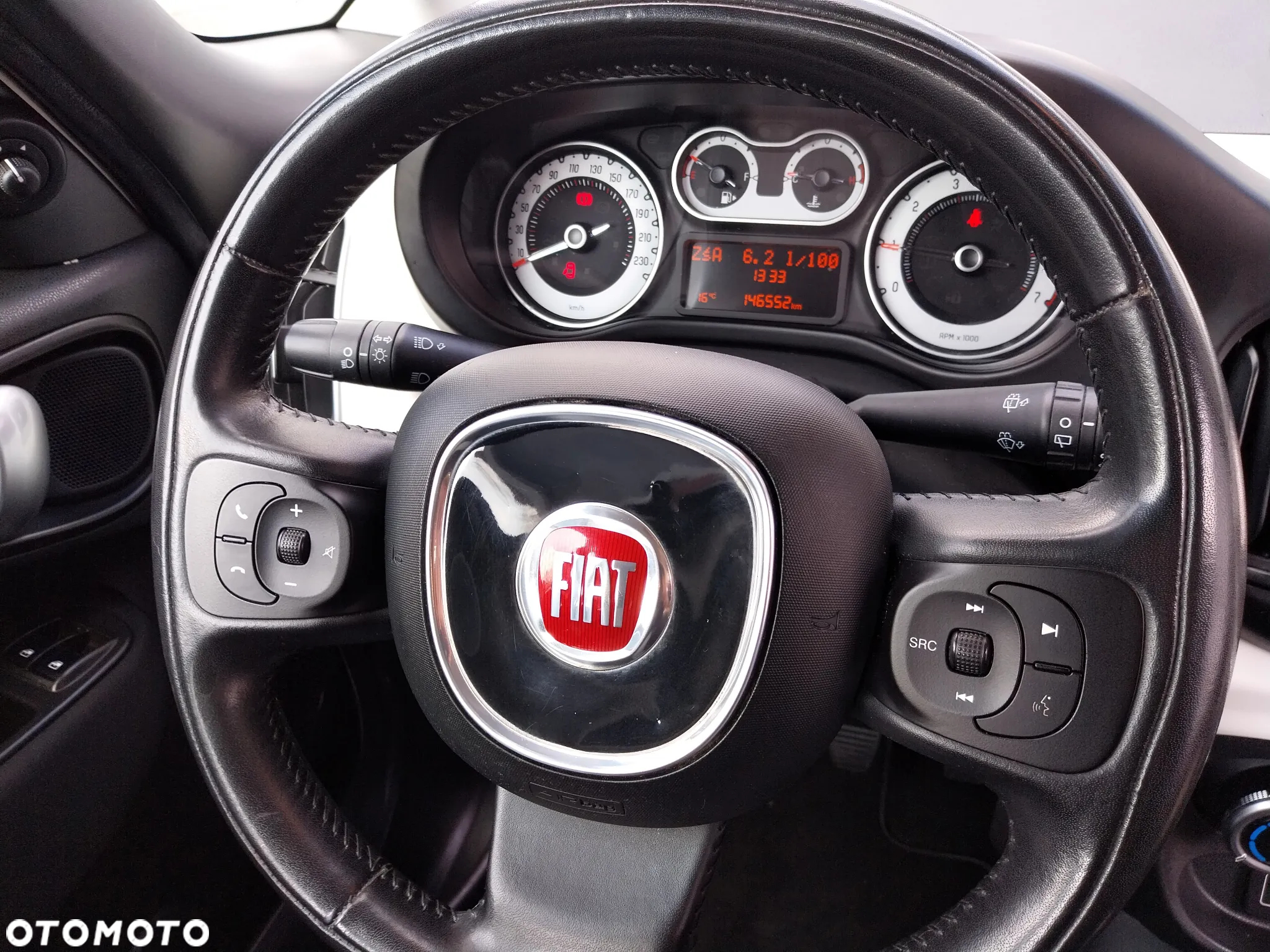 Fiat 500L 1.4 16V T-Jet Pop Star - 23