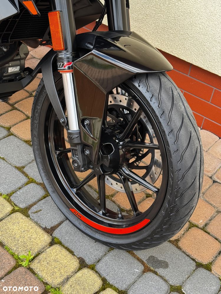 KTM Inny - 12