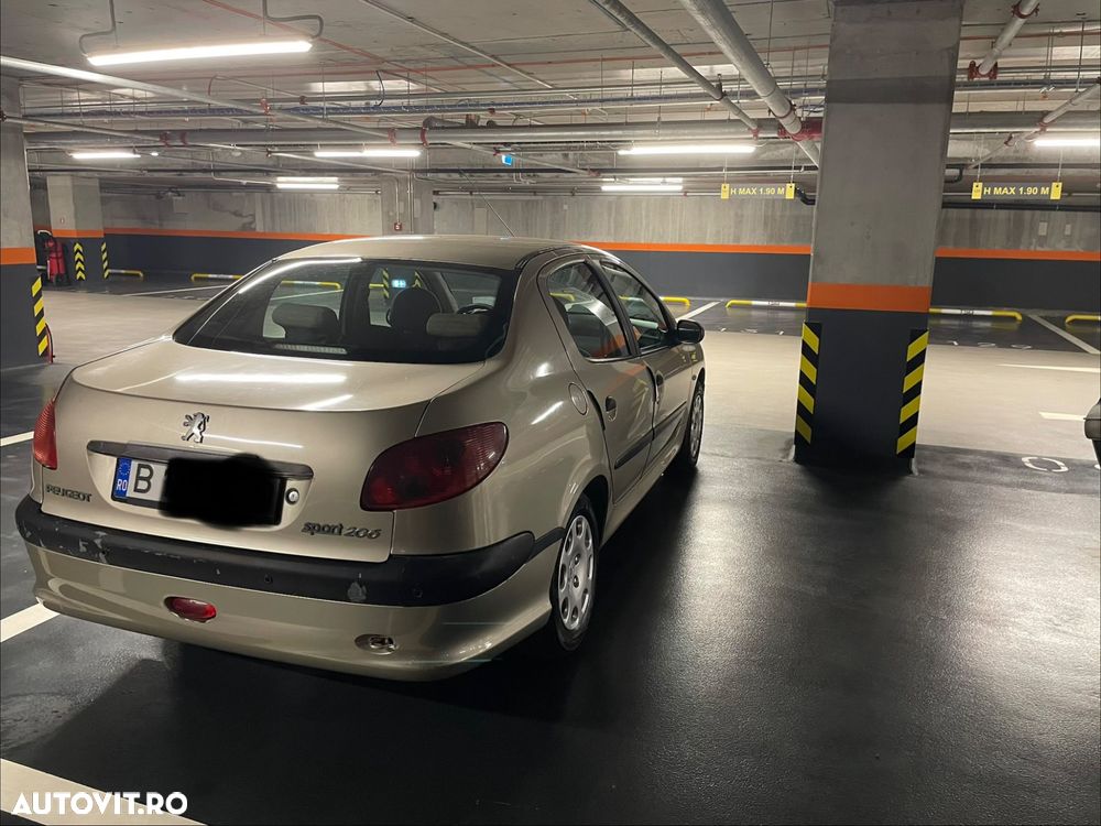 Peugeot 206 1.4E Sedan - 3