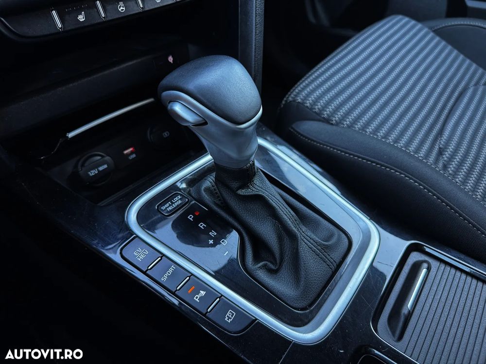 Kia Ceed 1.6 GDI DCT OPF Spirit - 16