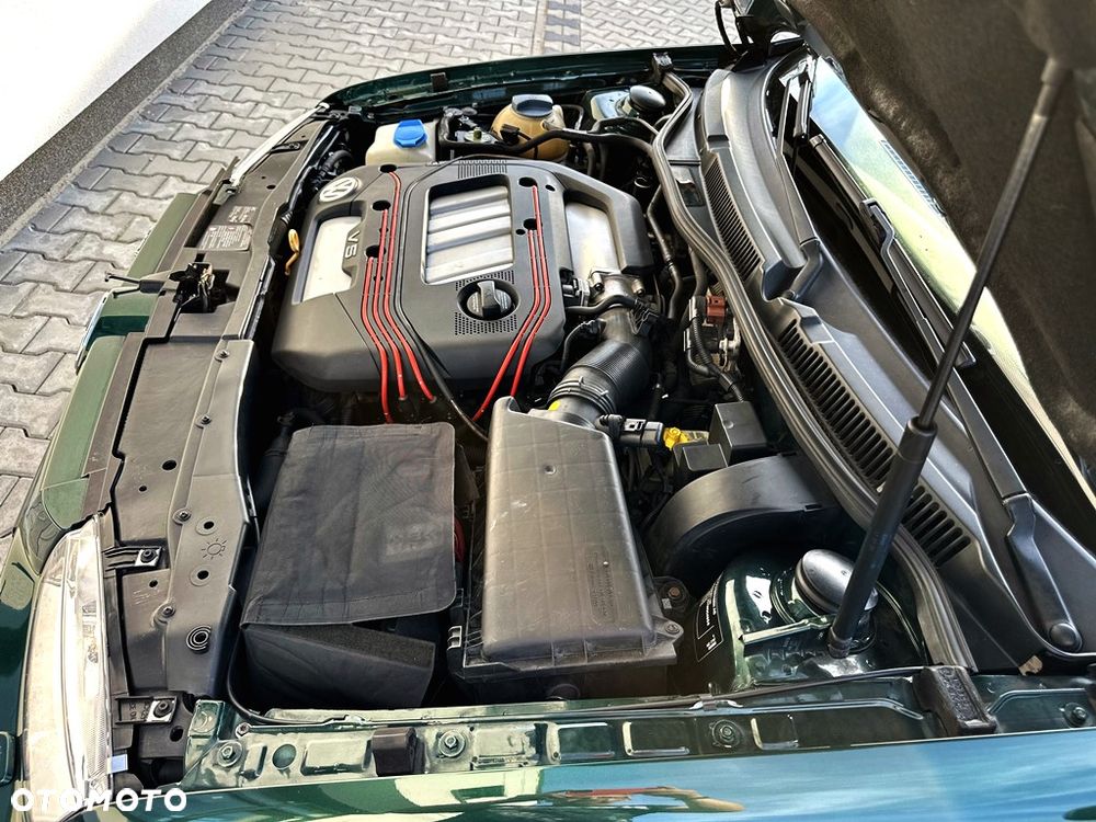 Volkswagen Bora Variant 2.3 V5 - 25