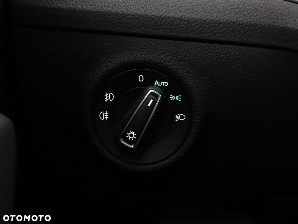 Skoda Superb 1.8 TSI DSG Style - 38