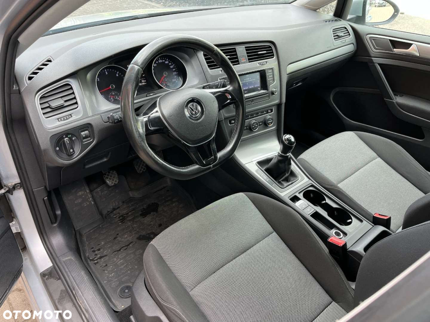 Volkswagen Golf 1.6 TDI DPF BlueMotion Technology Style - 8