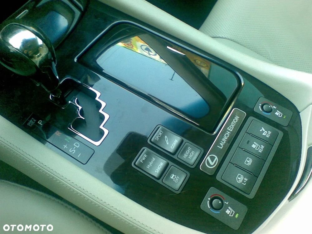 Lexus LS 600h L Prestige - 8