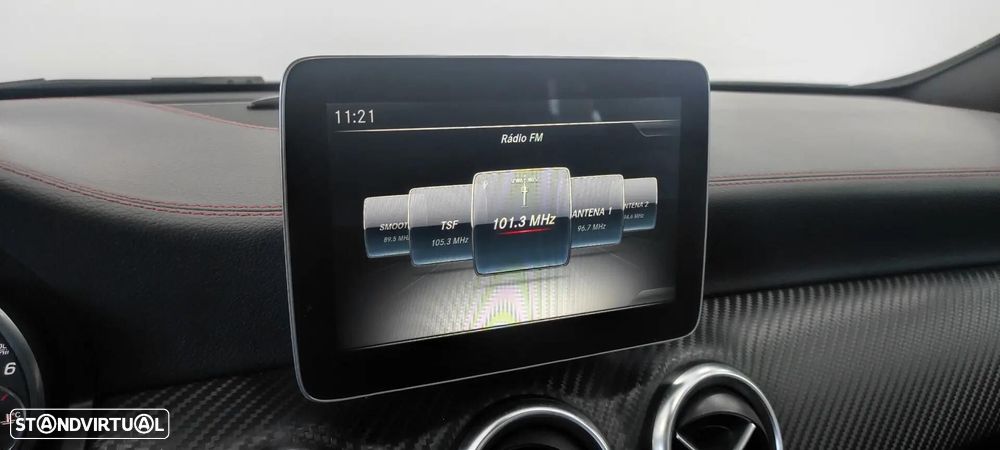 Mercedes-Benz A 180 d AMG Line - 32