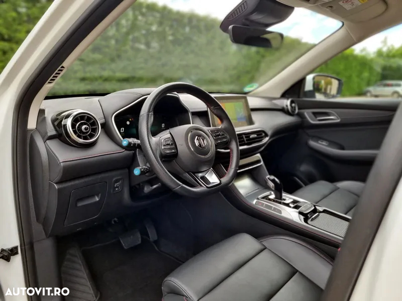 MG EHS 1.5T-GDI PHEV Luxury - 10