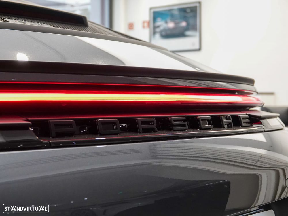 Porsche 911 (992) GT3 Touring Package PDK - 4