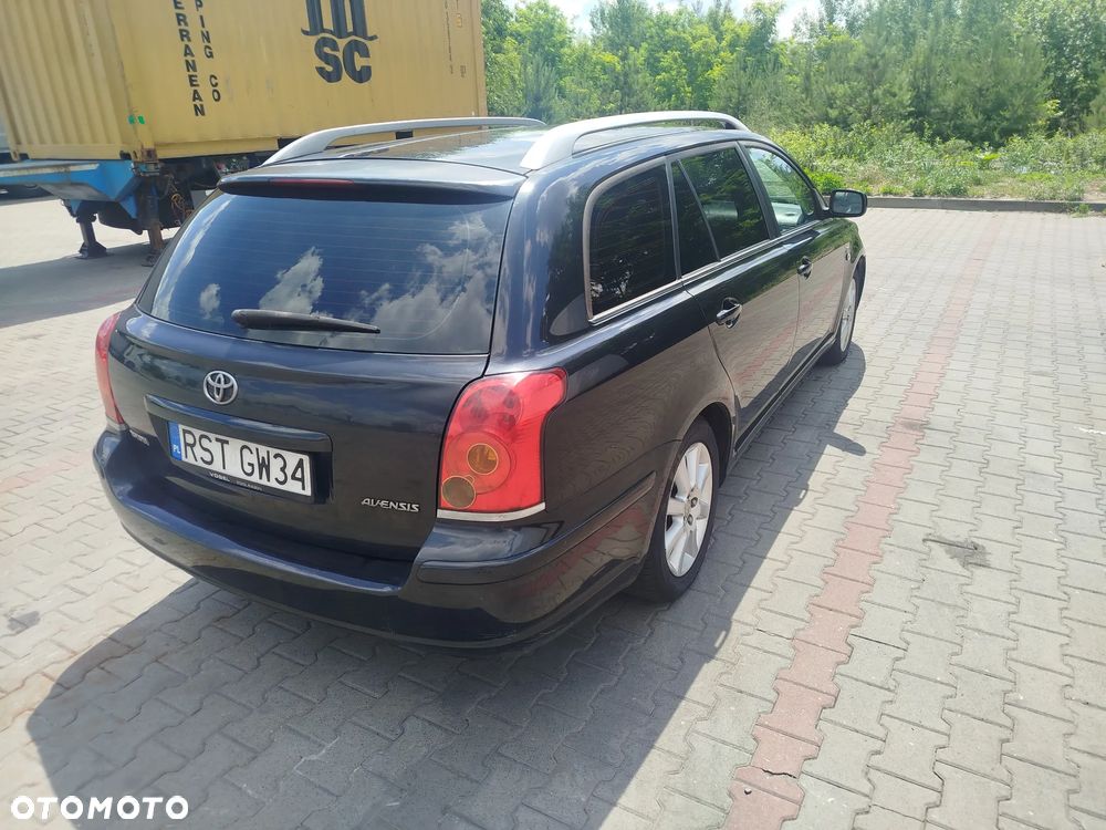 Toyota Avensis 2.0 D-4D Terra - 9