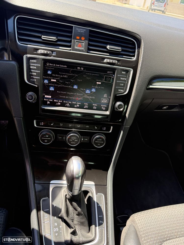 VW Golf 1.6 TDi R-Line DSG - 13