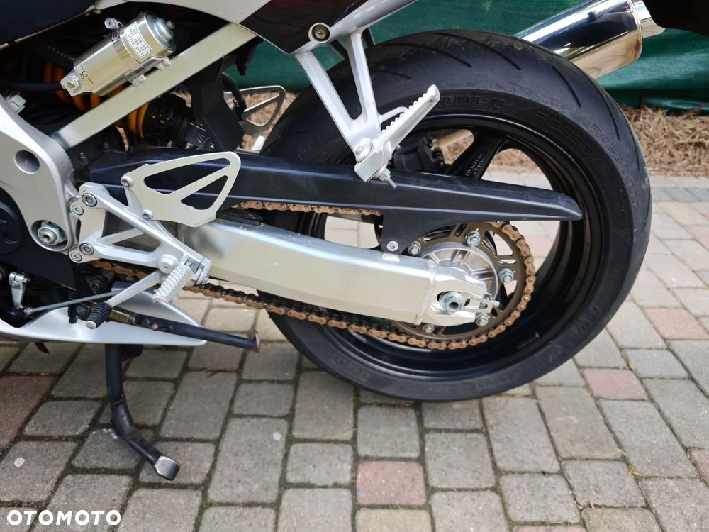 Honda CBR - 13