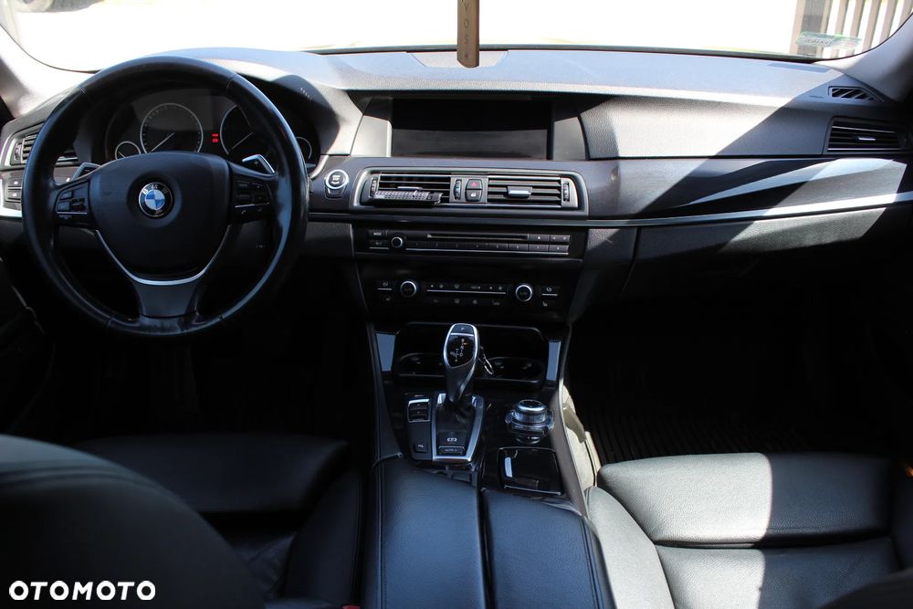 BMW Seria 5 - 13