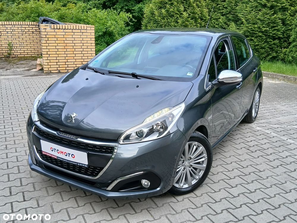 Peugeot 208 - 36