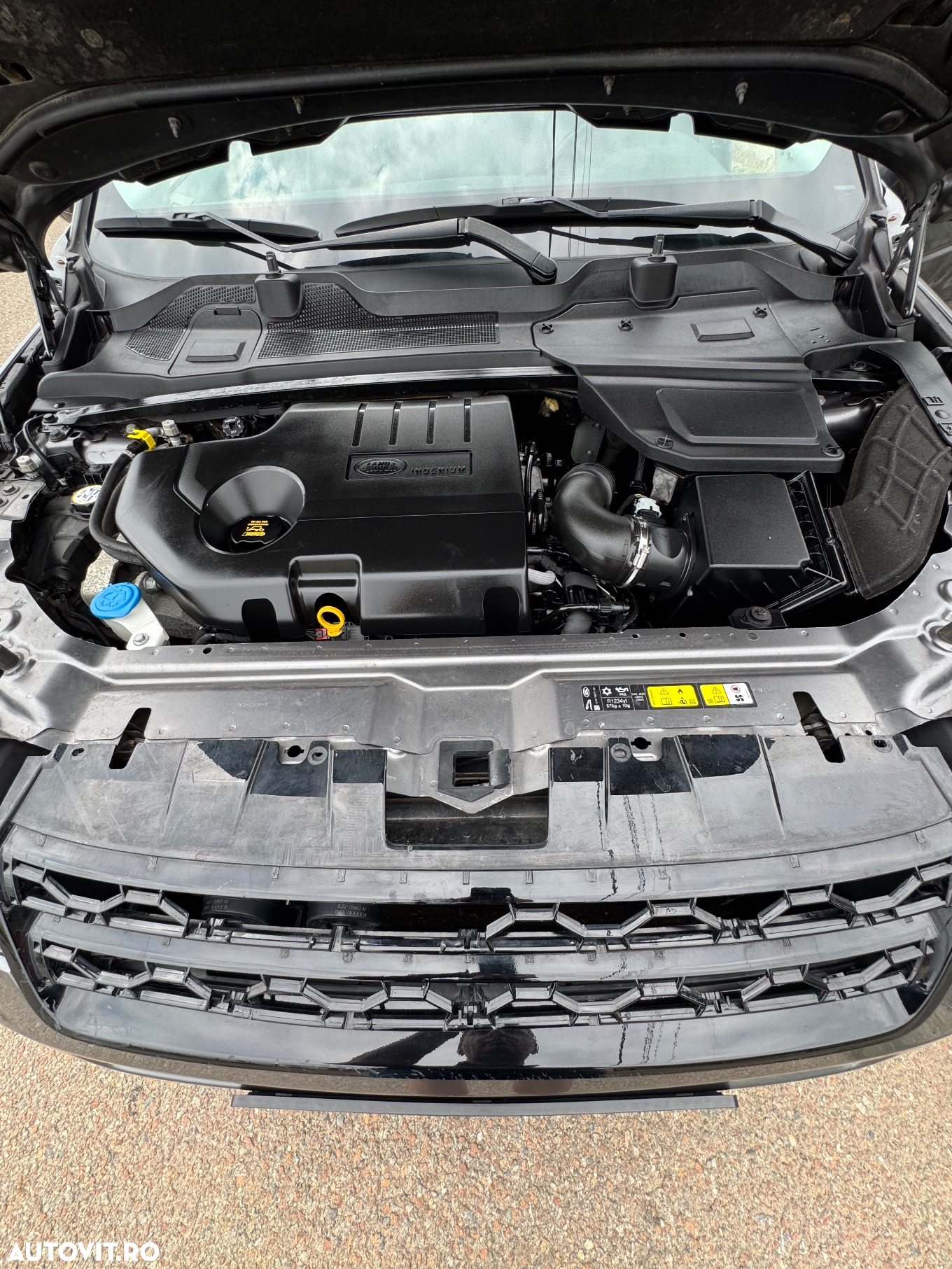 Land Rover Discovery Sport - 11
