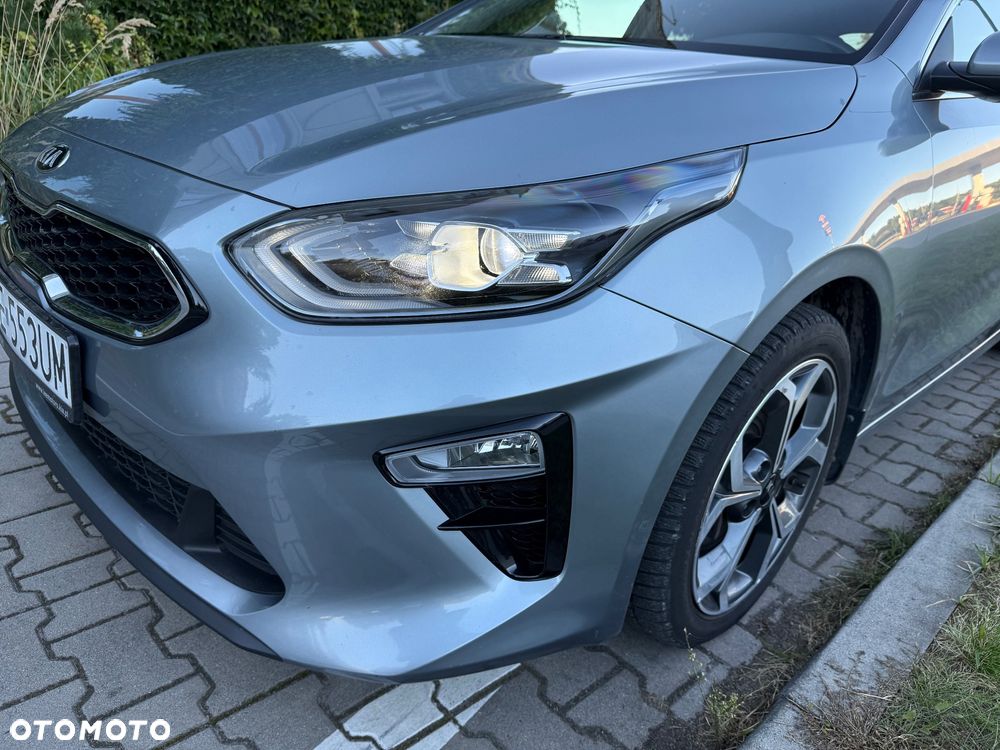 Kia Ceed 1.4 T-GDI L Business Line DCT - 24