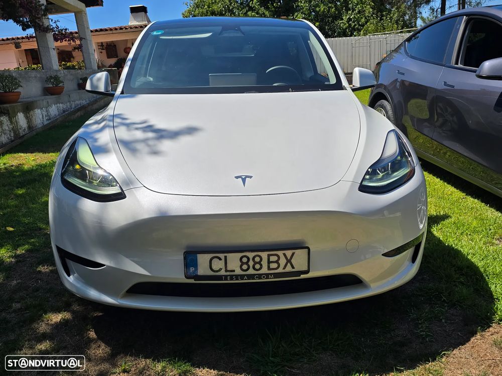 Tesla Model Y Standard - 2