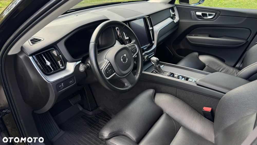 Volvo XC 60 D4 Momentum - 30