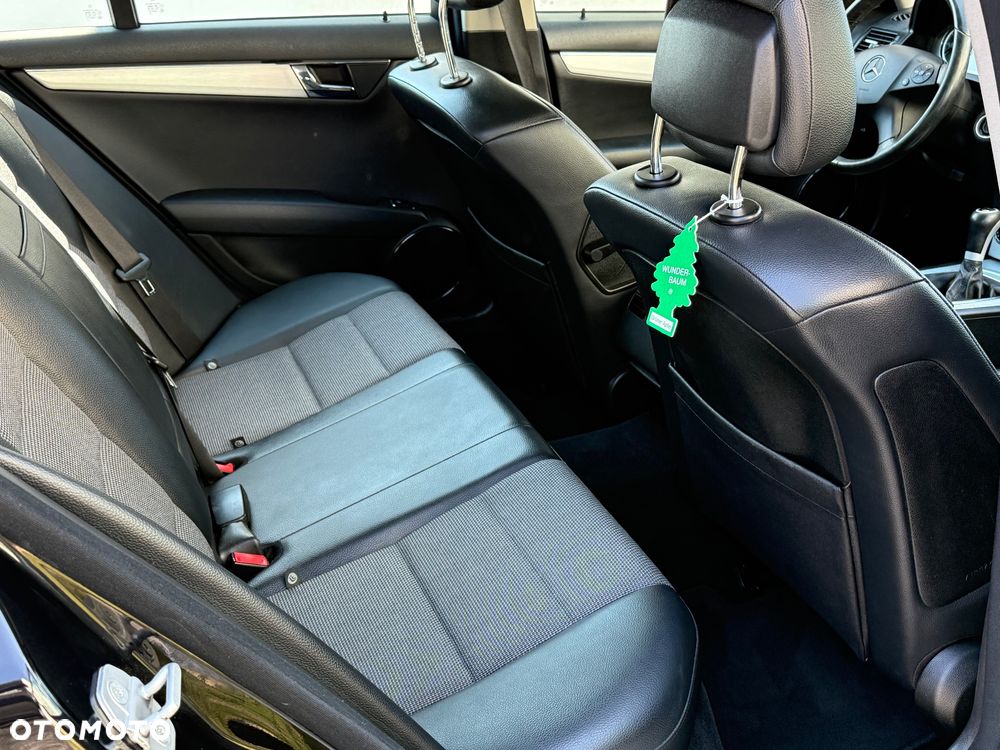 Mercedes-Benz Klasa C 180 Kompressor - 35