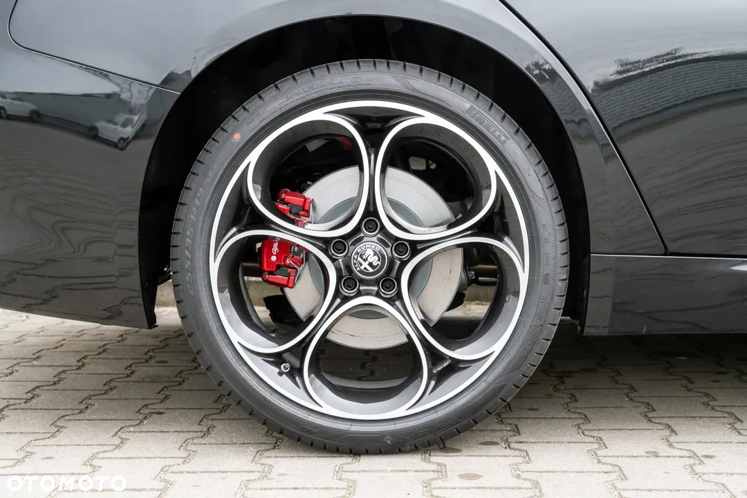 Alfa Romeo Giulia 2.0 Turbo Veloce Q4 - 10