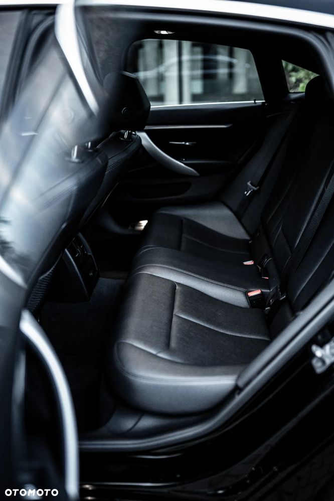 BMW Seria 4 430i Gran Coupe xDrive Luxury Line - 32