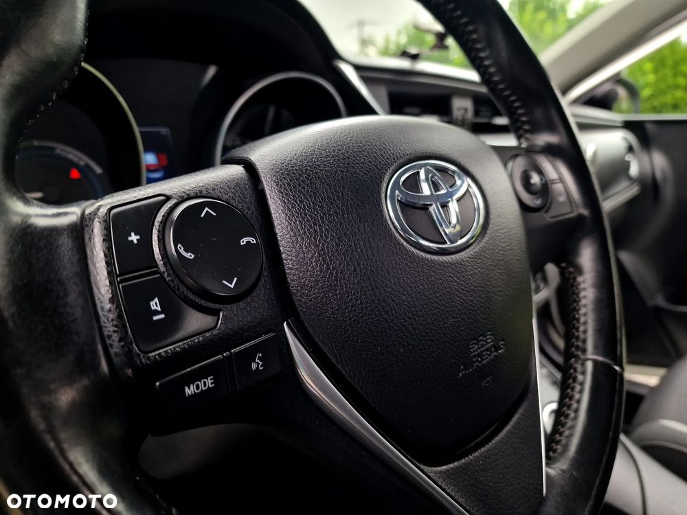 Toyota Auris Hybrid 135 Premium - 27