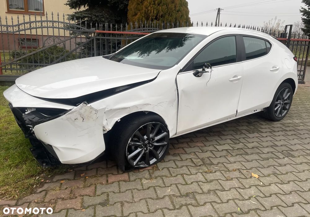 Mazda 3 e-SKYACTIV-G 2.0 M HYBRID - 2