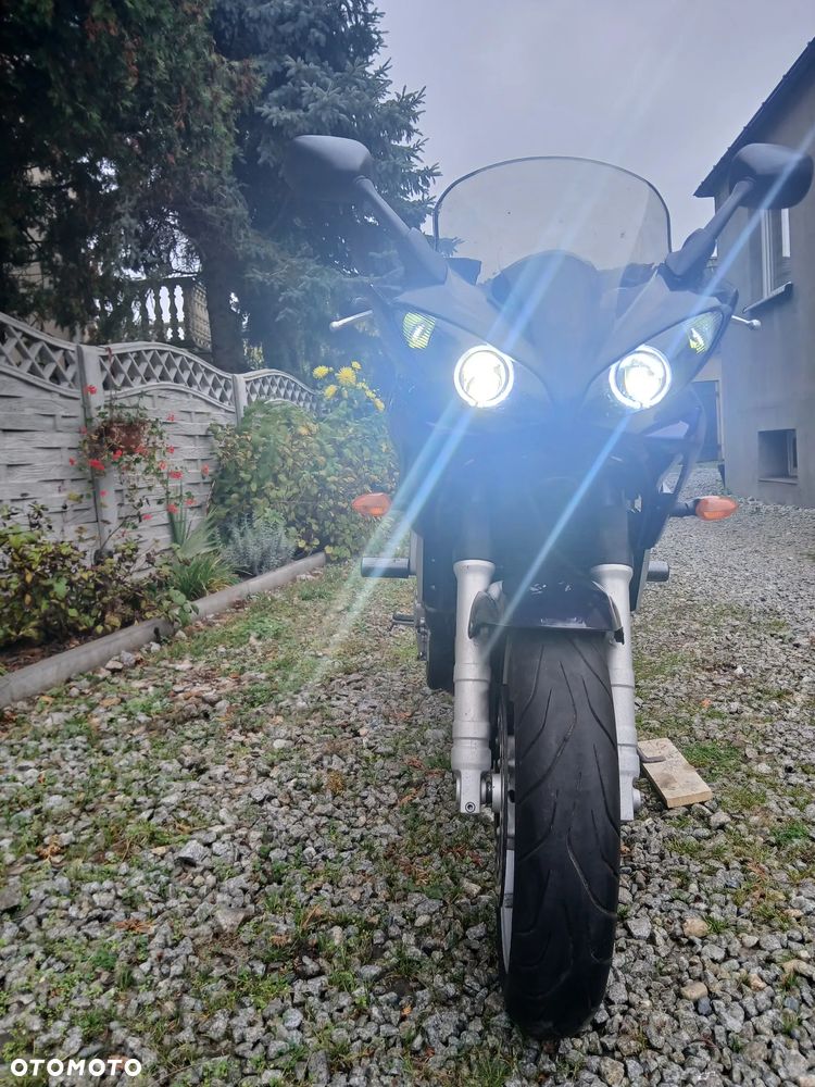 Yamaha FZ6 - 10