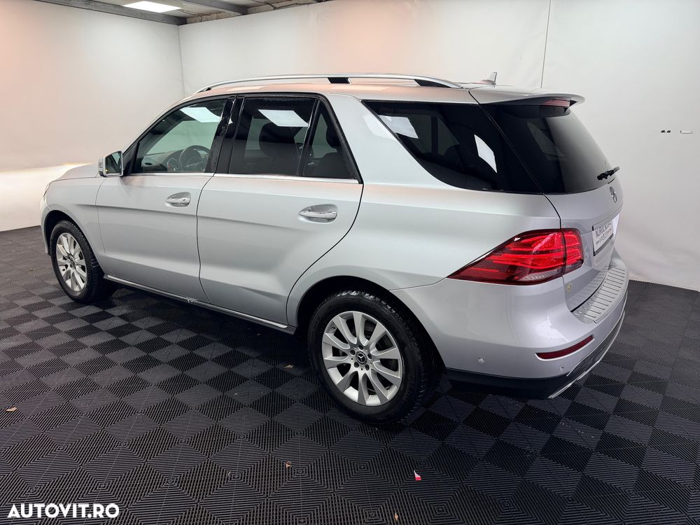 Mercedes-Benz GLE - 12