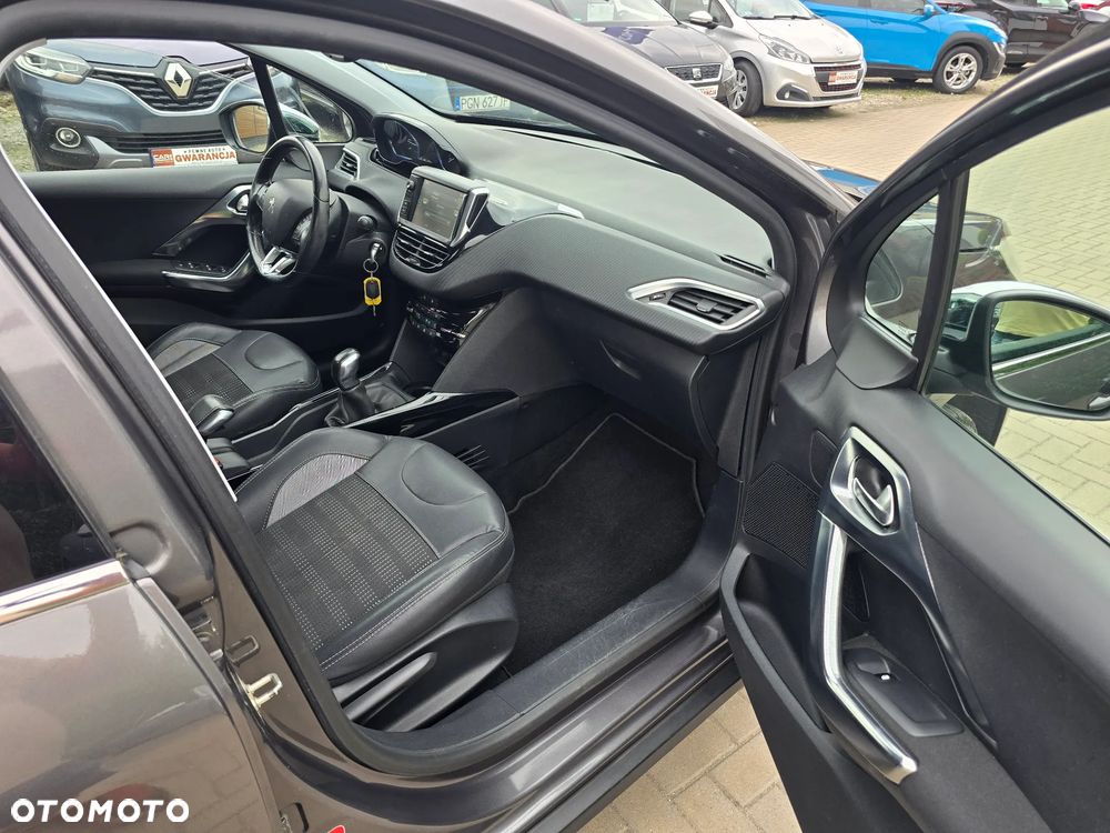 Peugeot 2008 - 12