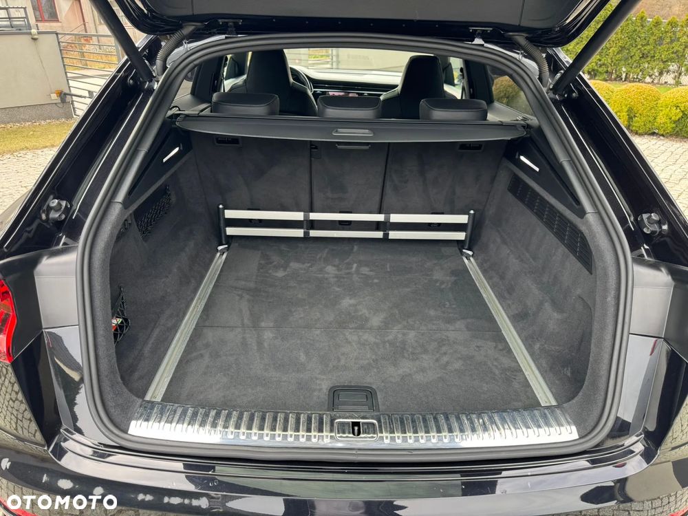 Audi Q8 - 11