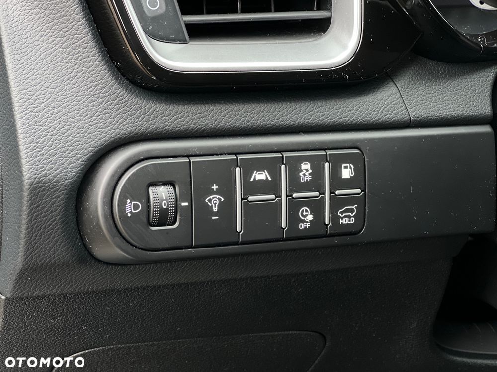 Kia Ceed 1.6 GDI DCT OPF Platinum Edition - 31