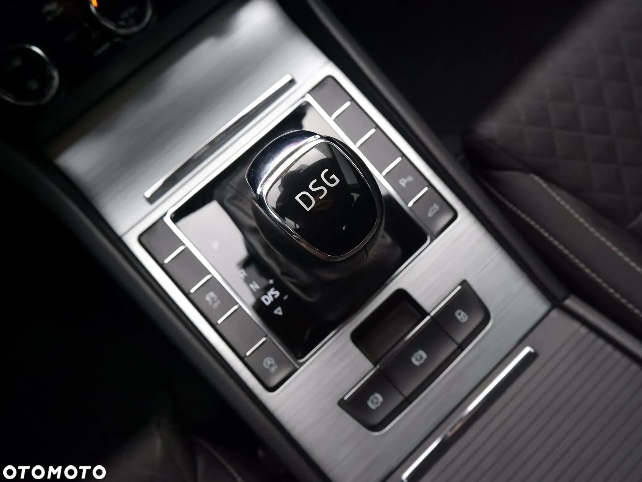 Skoda Superb 2.0 TSI Ambition DSG - 34