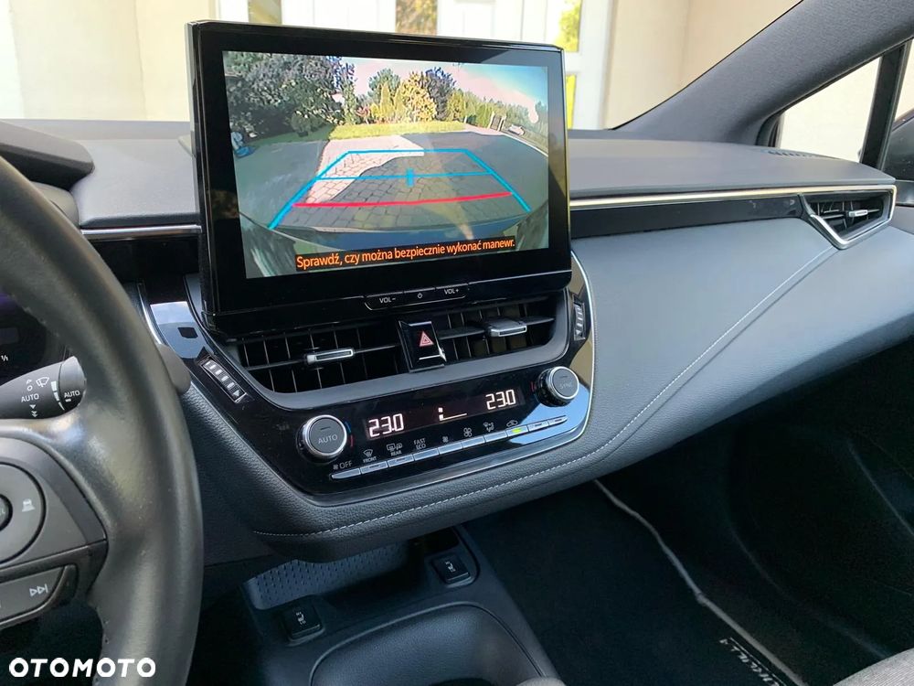 Toyota Corolla 1.8 Hybrid Active - 12