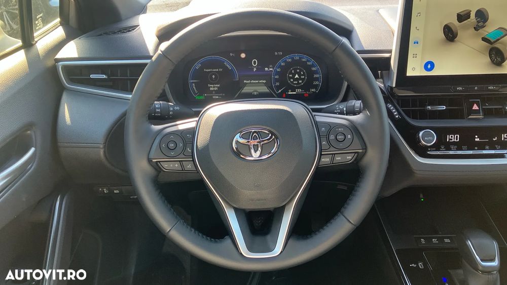 Toyota Corolla Cross - 9