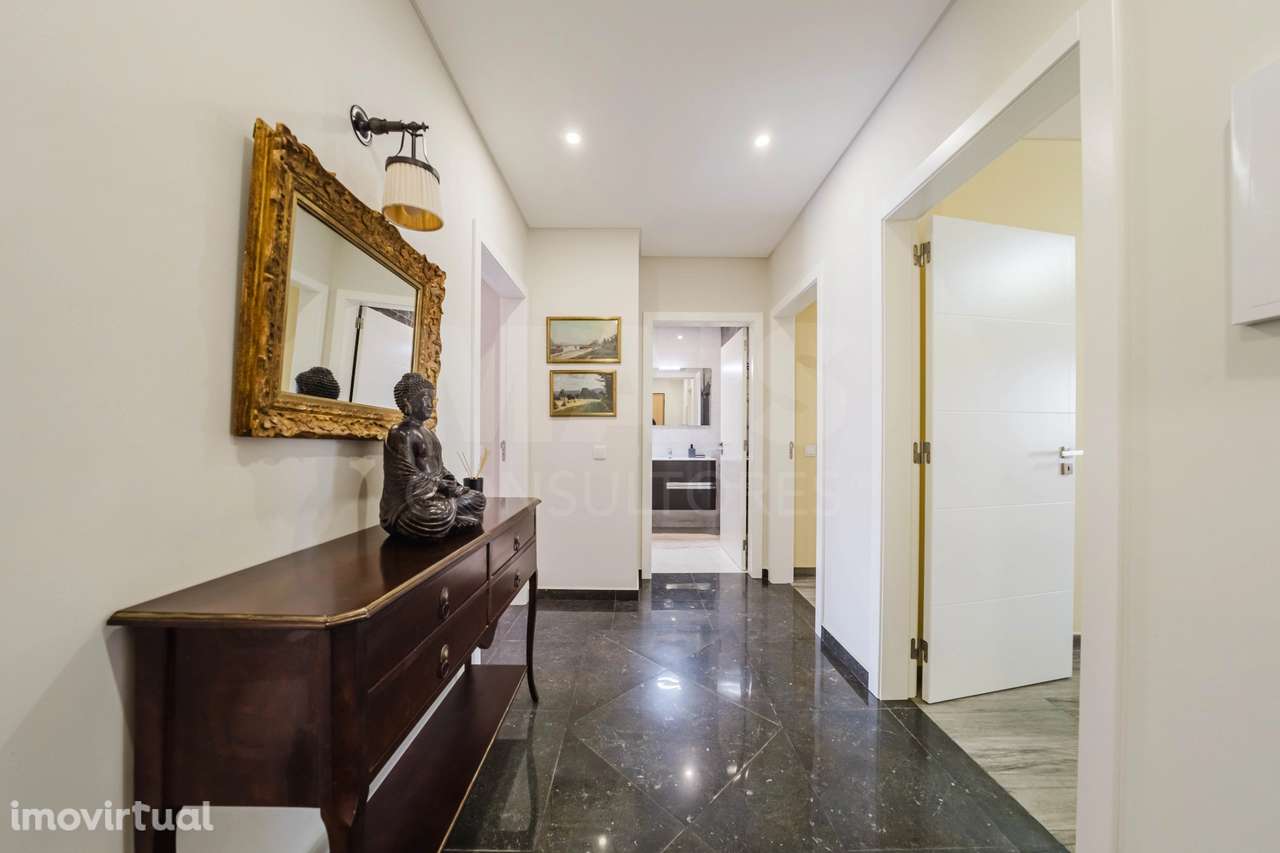 Apartamento recente com piscina e excelente exposição solar junto à... - Grande imagem: 4/36