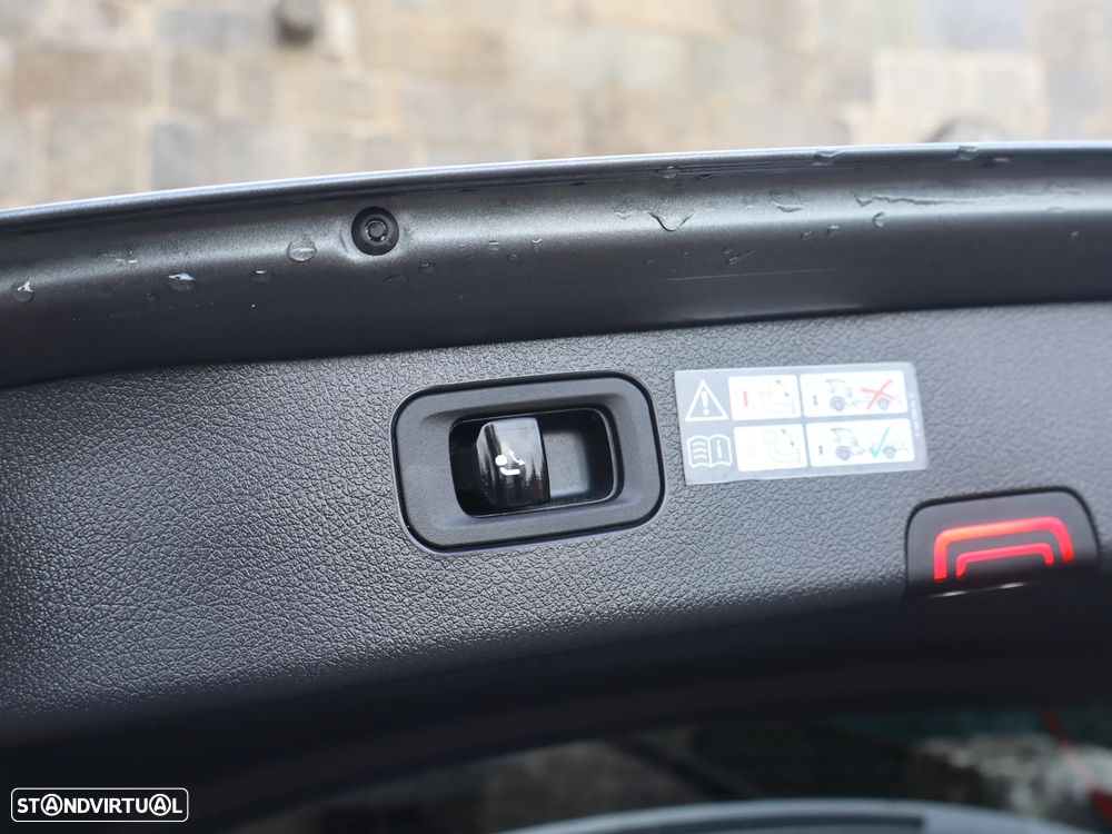 Mercedes-Benz C 300 e T 9G-TRONIC AMG Line - 60