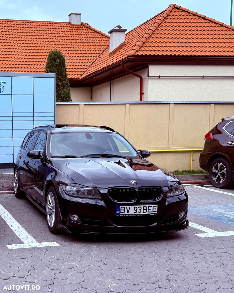 BMW Seria 3 320d DPF Touring - 2