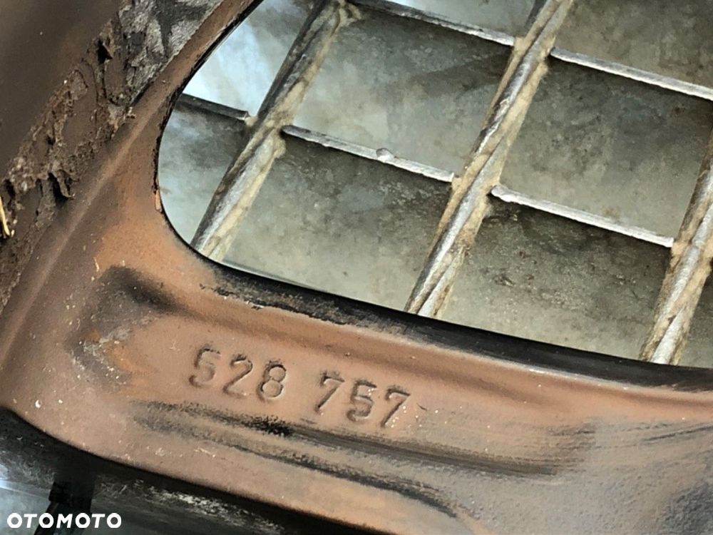 FELGA ALU 17 7,5J 5X112 72 ET50     528757 - 7